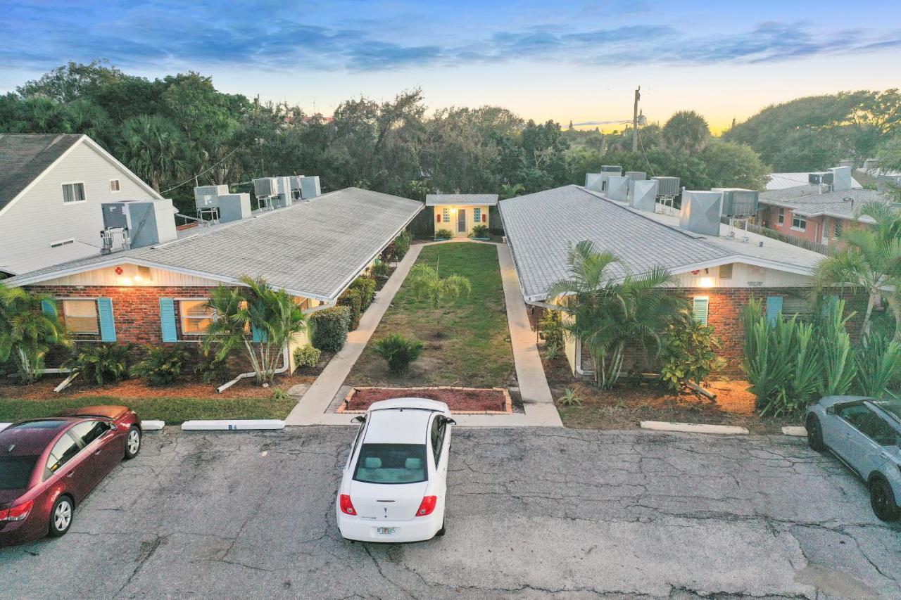 Beachside Retreat Hotel Cocoa Beach Exterior photo